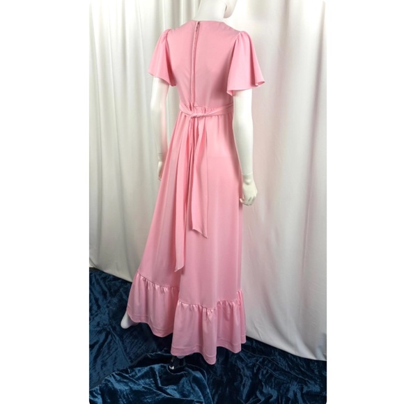 Vintage 1960’s 1970’s Flutter Short Sleeved Maxi Dress in Bubblegum Pink • XS/S - Picture 9 of 10